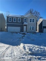 413 Pheasant Run, Elyria, OH 44035