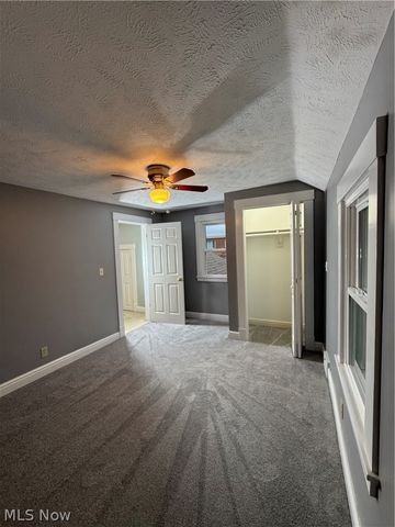 1369 Park Row, Lakewood, OH 44107