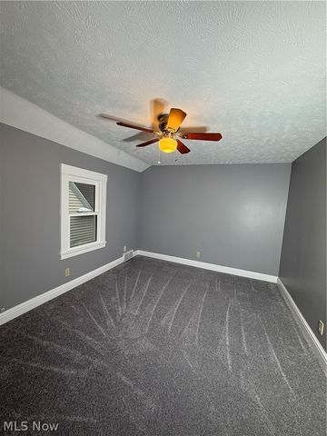 1369 Park Row, Lakewood, OH 44107