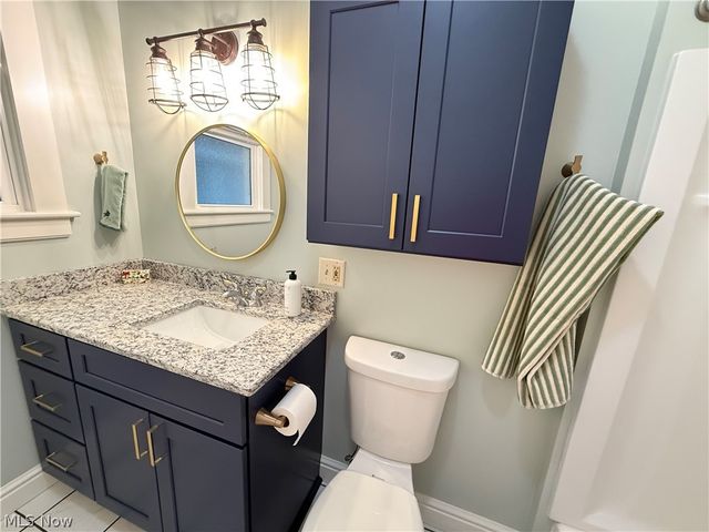 1369 Park Row, Lakewood, OH 44107