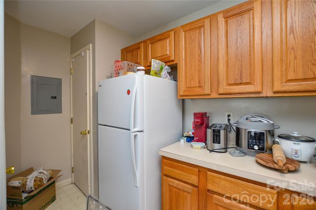 9810 Campus Walk Lane F, Charlotte, NC 28262