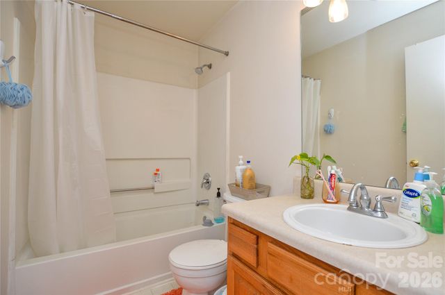 9810 Campus Walk Lane F, Charlotte, NC 28262