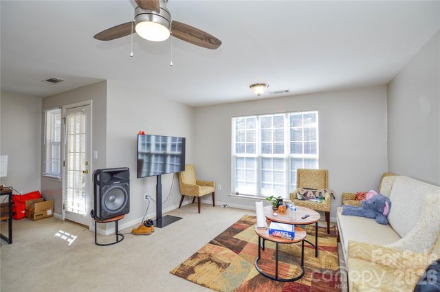 9810 Campus Walk Lane F, Charlotte, NC 28262