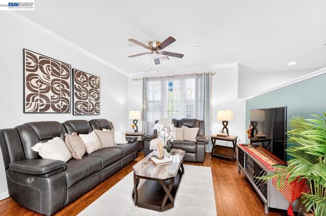 223 Birch Creek Dr, Pleasanton, CA 94566