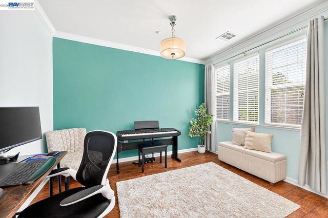 223 Birch Creek Dr, Pleasanton, CA 94566