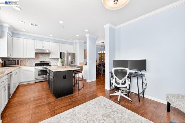 223 Birch Creek Dr, Pleasanton, CA 94566