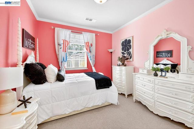 223 Birch Creek Dr, Pleasanton, CA 94566