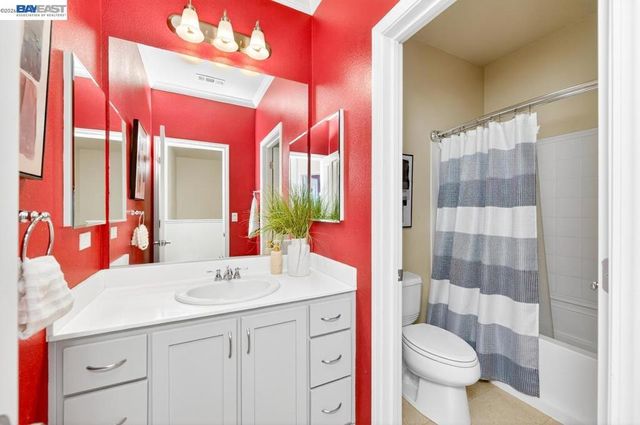 223 Birch Creek Dr, Pleasanton, CA 94566