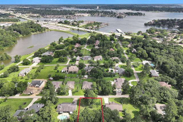 1183 Oak Lane, Conroe, TX 77316