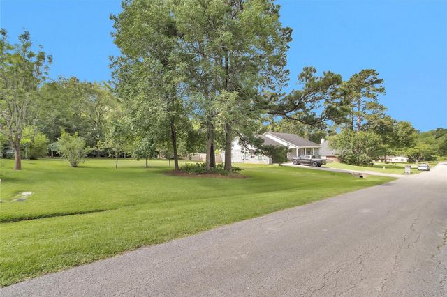 1183 Oak Lane, Conroe, TX 77316