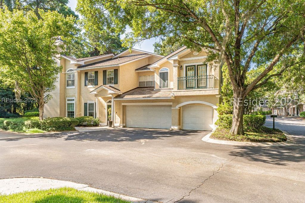4 Indigo Run Dr Apt 723, Hilton Head Island, SC 29926