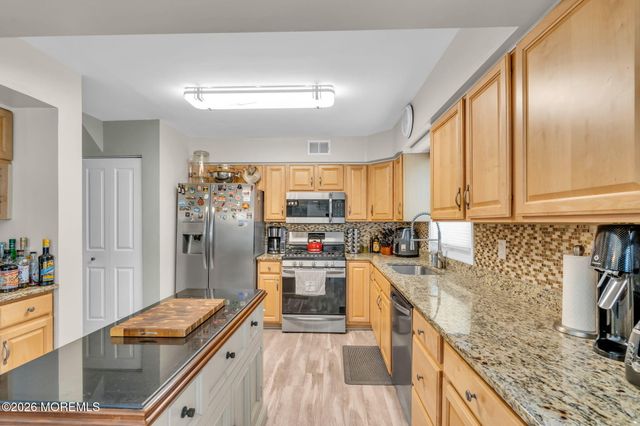 46 Bay Bridge Drive, Brick, NJ 08724
