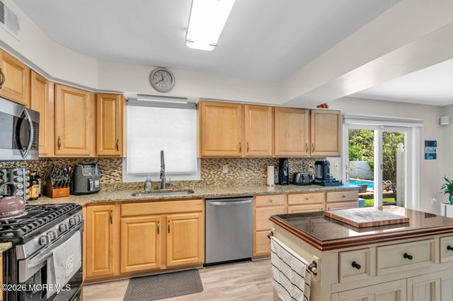 46 Bay Bridge Drive, Brick, NJ 08724
