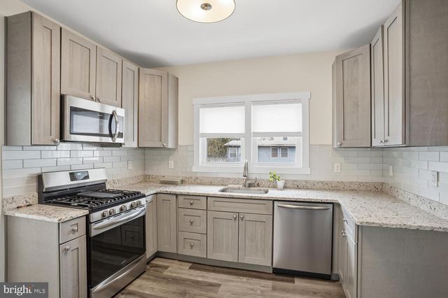 130 OTIS AVE, Tuckerton, NJ 08087