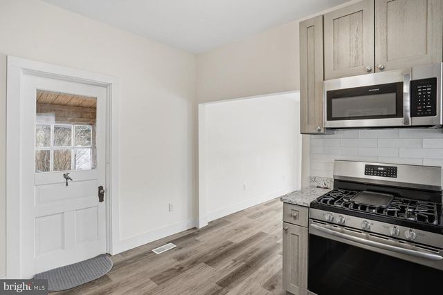 130 OTIS AVE, Tuckerton, NJ 08087