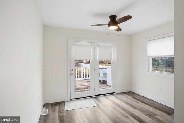 130 OTIS AVE, Tuckerton, NJ 08087