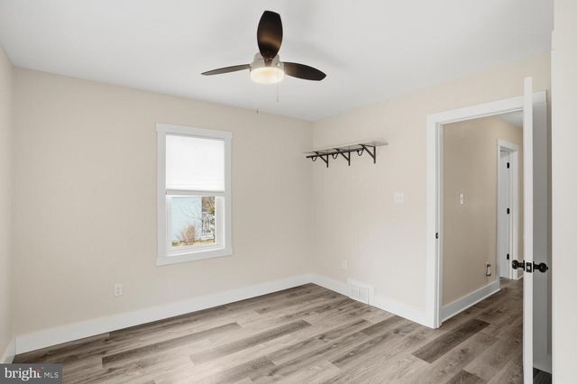 130 OTIS AVE, Tuckerton, NJ 08087