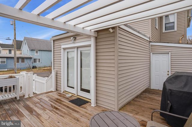 130 OTIS AVE, Tuckerton, NJ 08087