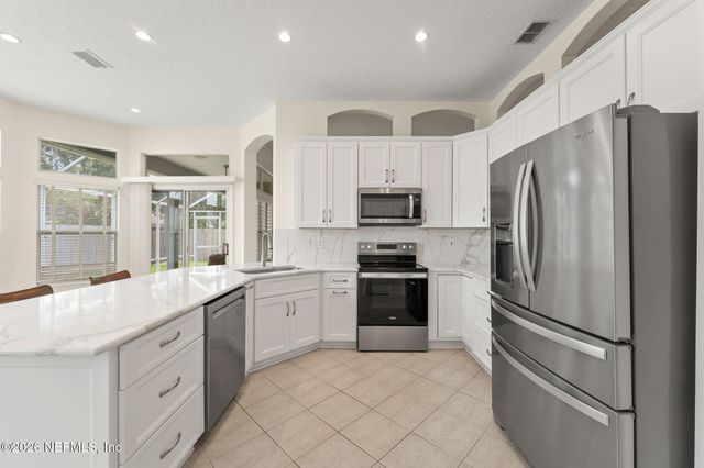 1904 BLUEBONNET Way, Fleming Island, FL 32003
