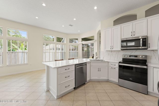 1904 BLUEBONNET Way, Fleming Island, FL 32003