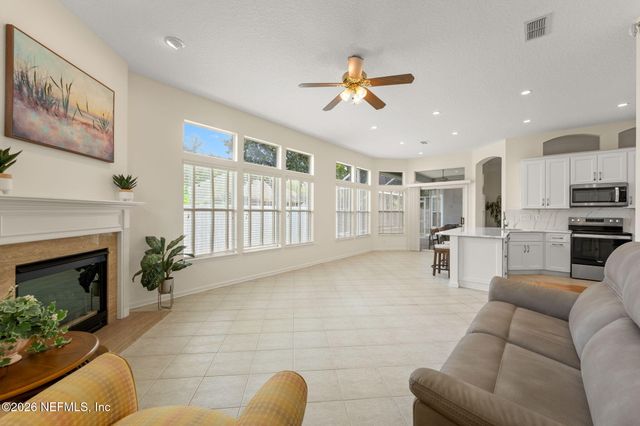 1904 BLUEBONNET Way, Fleming Island, FL 32003