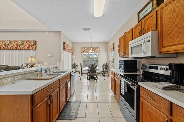 602 HIGHGATE PARK, Davenport, FL 33897