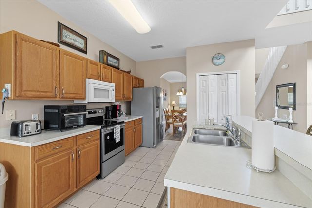 602 HIGHGATE PARK, Davenport, FL 33897