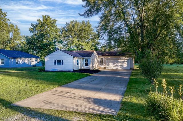 2000 Stake Drive, Green, OH 44232