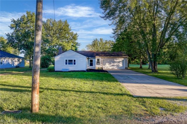 2000 Stake Drive, Green, OH 44232
