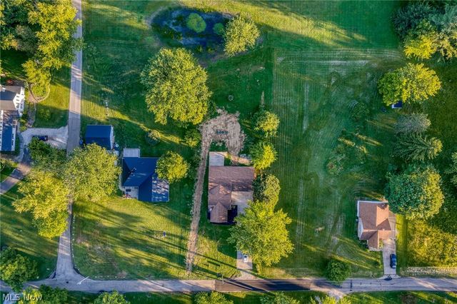 2000 Stake Drive, Green, OH 44232