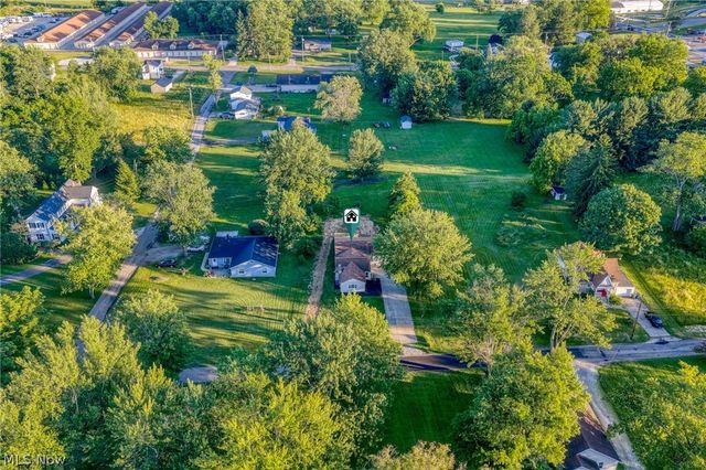 2000 Stake Drive, Green, OH 44232