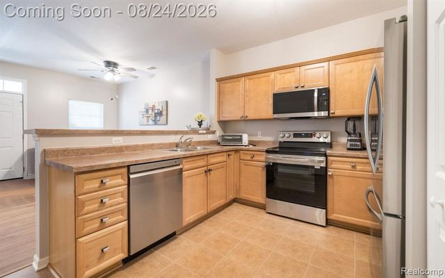 17372 Windflower Drive, Southfield, MI 48076