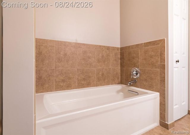 17372 Windflower Drive, Southfield, MI 48076