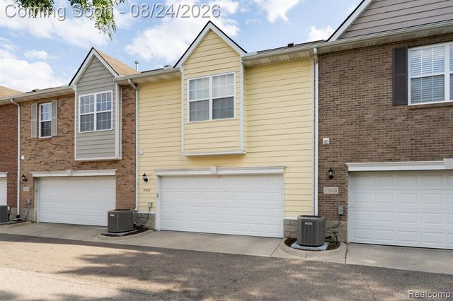 17372 Windflower Drive, Southfield, MI 48076