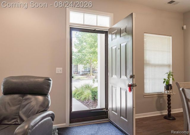 17372 Windflower Drive, Southfield, MI 48076