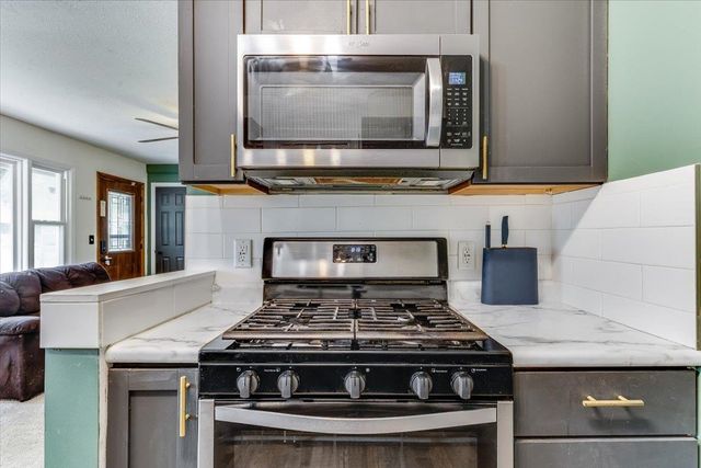 6413 N Longmont, Park City, KS 67219