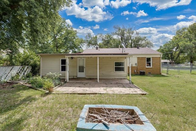 6413 N Longmont, Park City, KS 67219