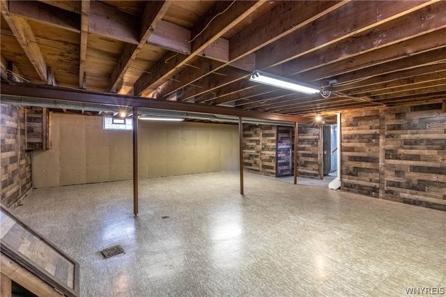 104 Starlite Avenue, Cheektowaga, NY 14227