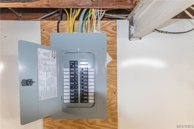 104 Starlite Avenue, Cheektowaga, NY 14227