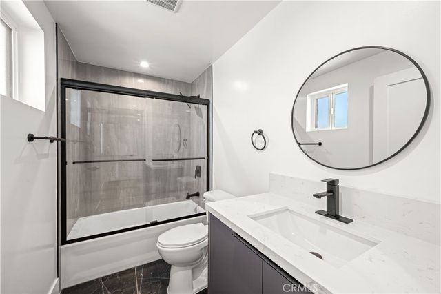 2002 Hillcrest Drive, Los Angeles, CA 90016