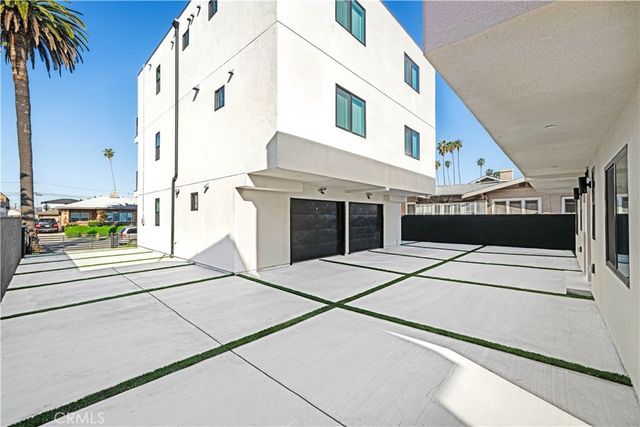 2002 Hillcrest Drive, Los Angeles, CA 90016