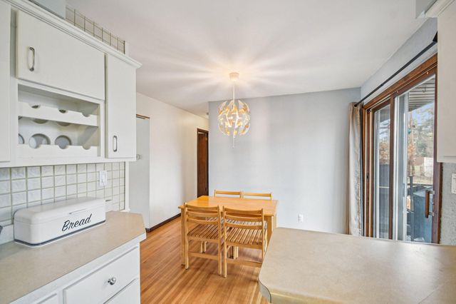 6216 Edgewood Avenue, Woodbury, MN 55125