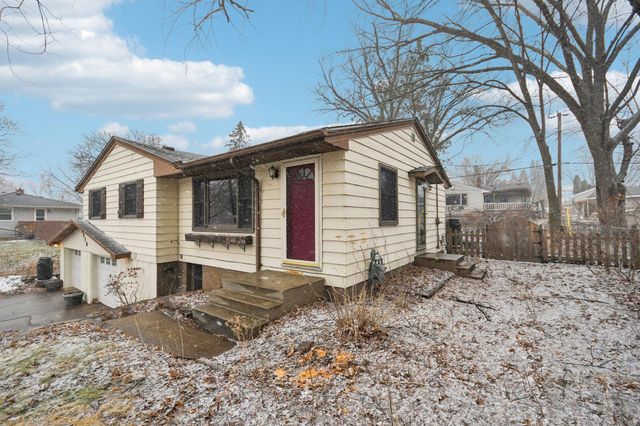 6216 Edgewood Avenue, Woodbury, MN 55125