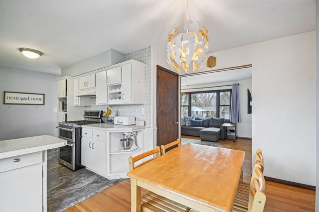 6216 Edgewood Avenue, Woodbury, MN 55125