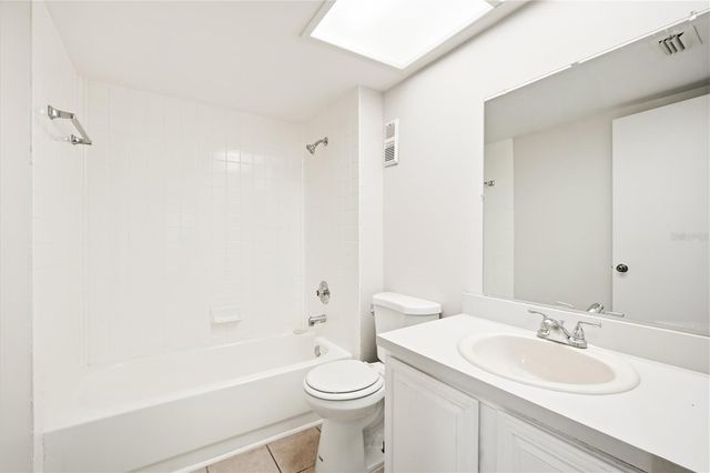 4991 PURITAN CIRCLE 522, Tampa, FL 33617