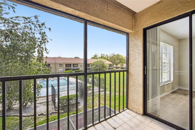 4991 PURITAN CIRCLE 522, Tampa, FL 33617