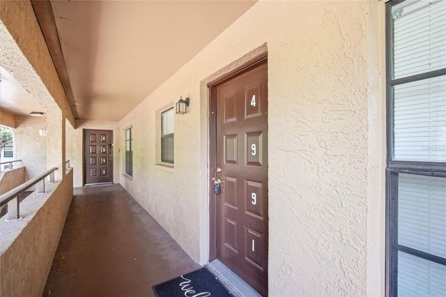 4991 PURITAN CIRCLE 522, Tampa, FL 33617