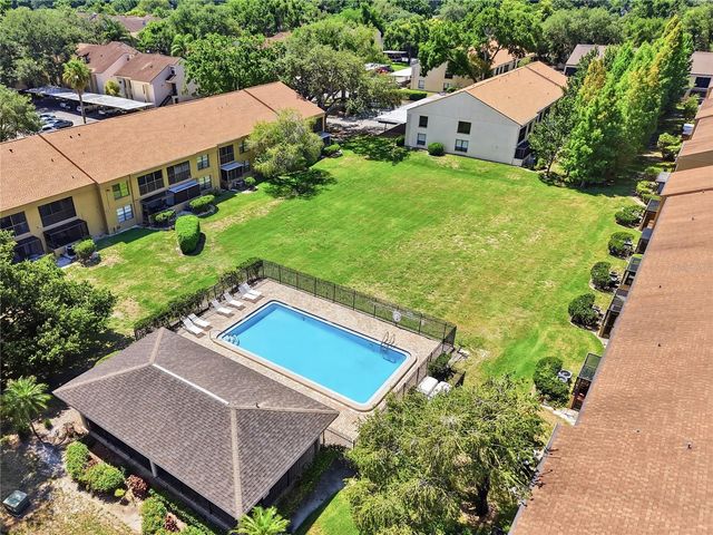 4991 PURITAN CIRCLE 522, Tampa, FL 33617