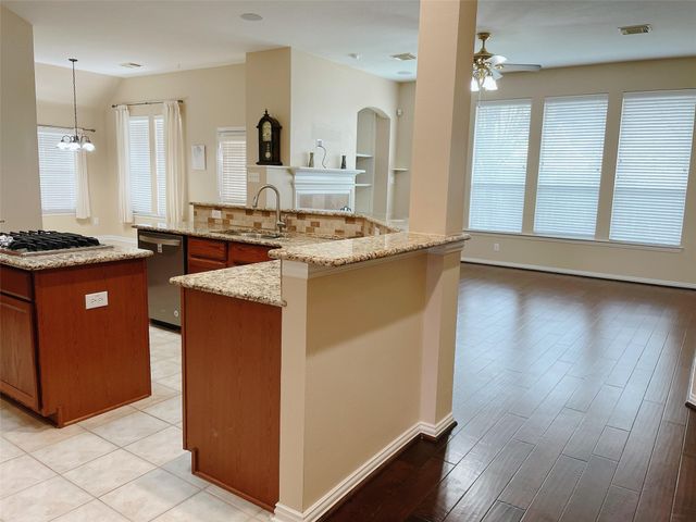 3118 Autumnjoy Drive, Pearland, TX 77584