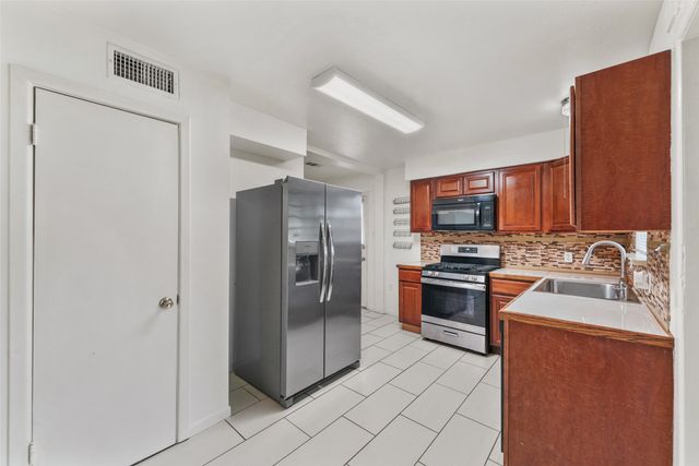 3123 San Lucas Avenue, Dallas, TX 75228